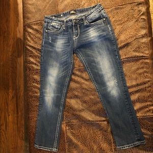 Rerock By Express Distressed Capris Sz8